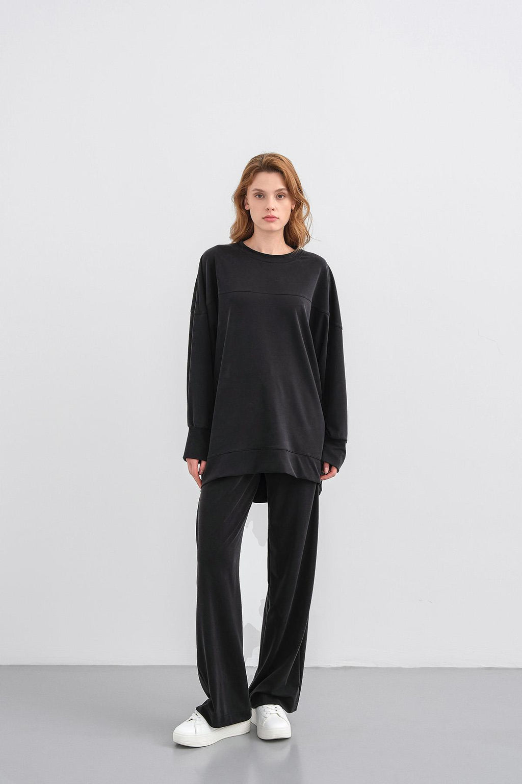 Siyah Kadın Tencel Karışımlı Yumuşak Dokulu Nervürlü Bol Paça Basic Alt-Üst Takım