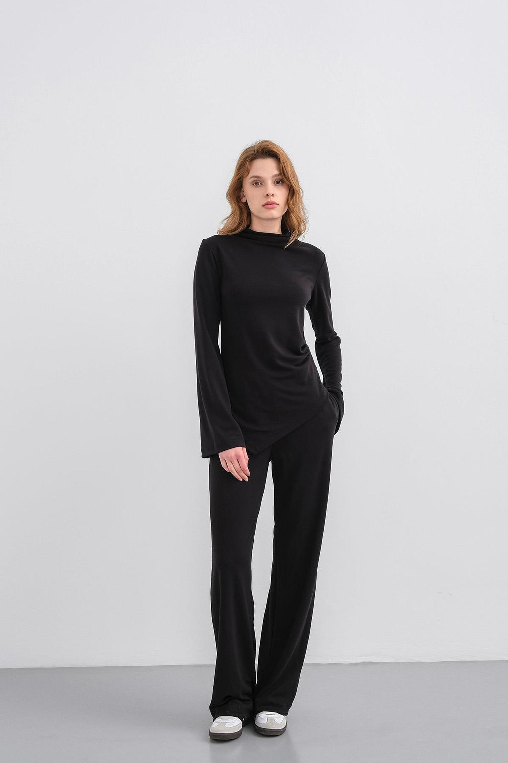 Siyah Kadın Yumuşak Dokulu Premium Modal  Balıkçı Yaka Asimetrik Kesim Alt-Üst Takım