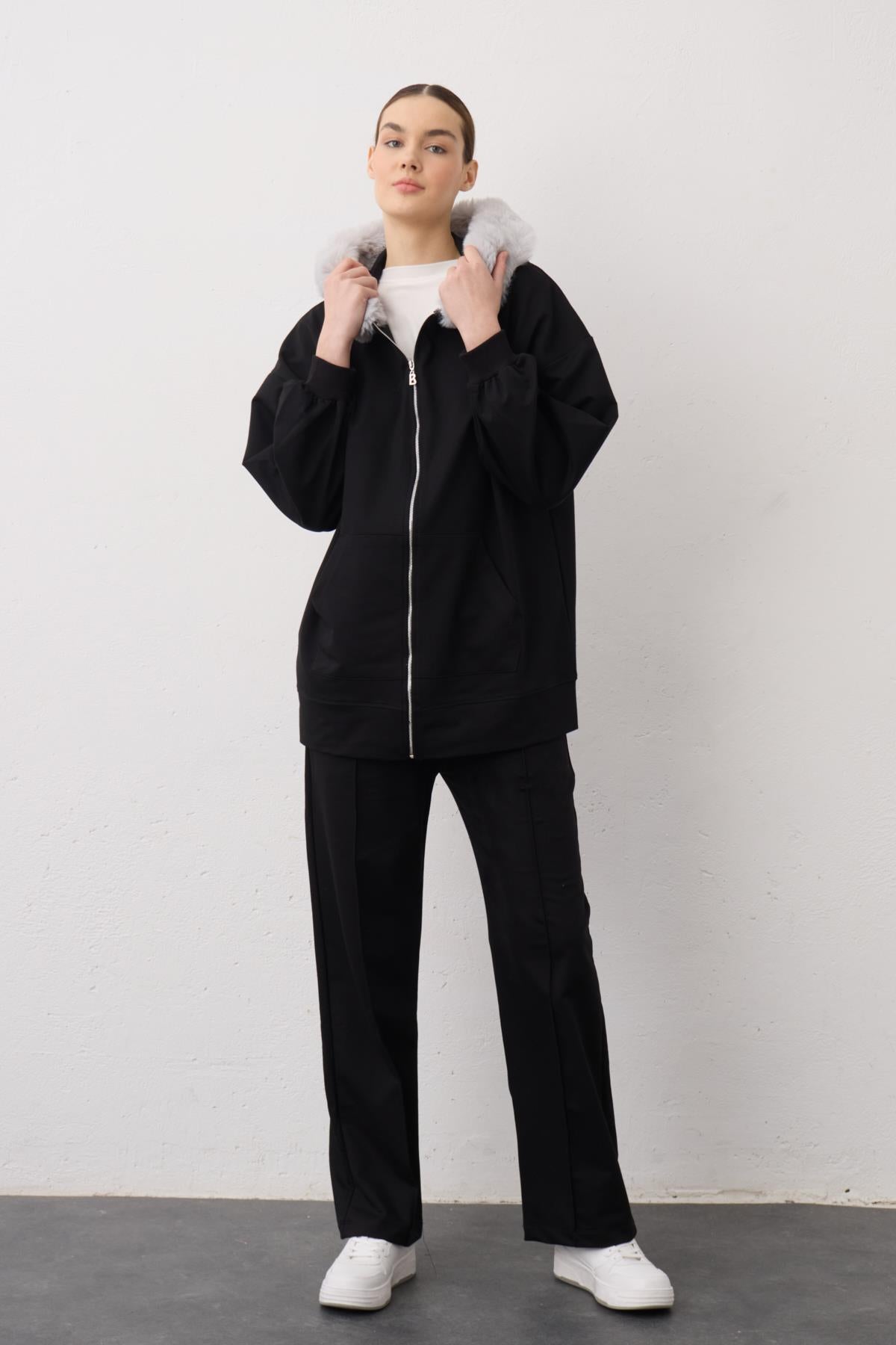 Siyah Kapşonu Kürklü Fermuarlı Pamuklu Kadın Alt Üst Örme Takım