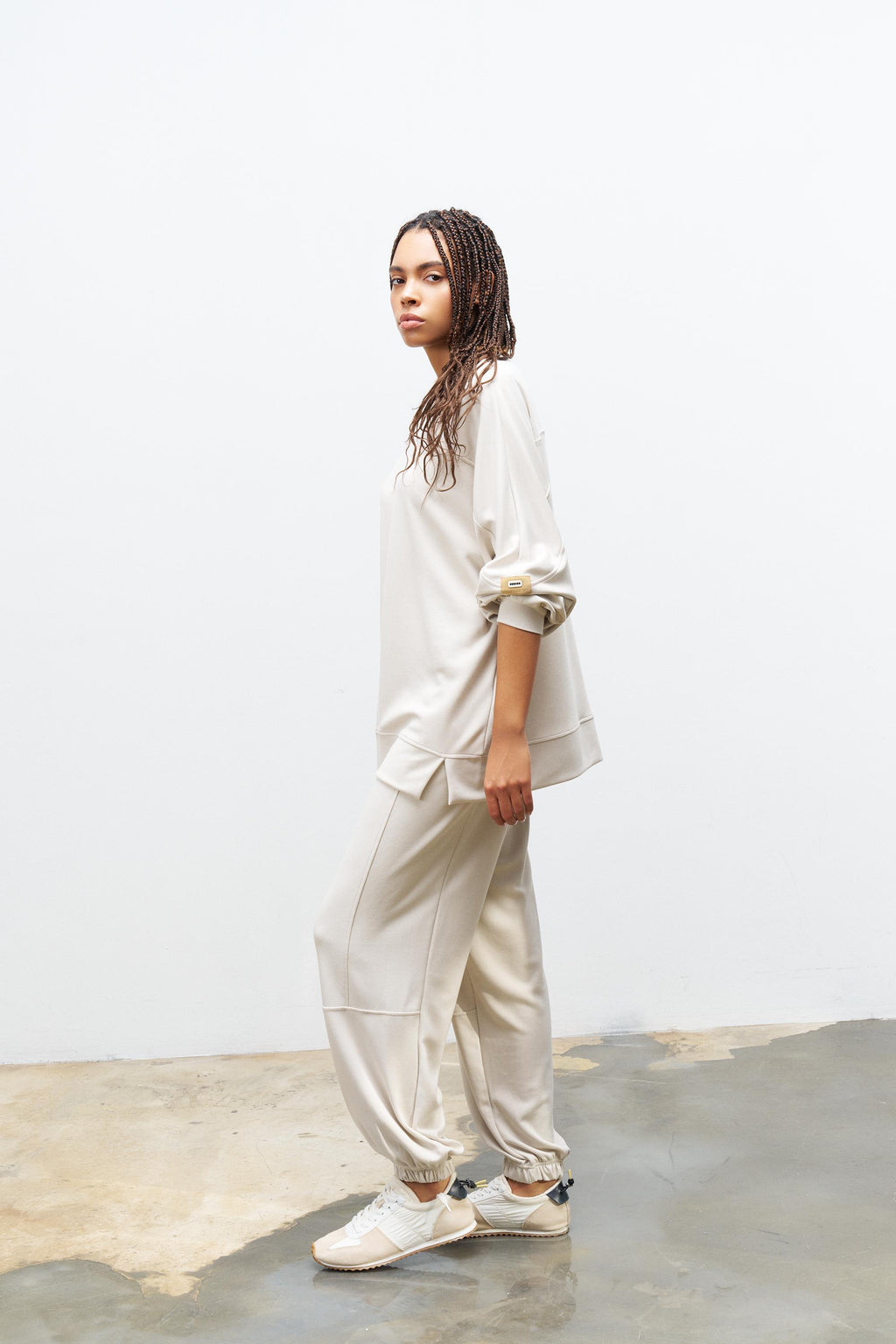 Taş Kadın Premium Modal Süs Etiket Detaylı Jogger Alt-Üst Takım